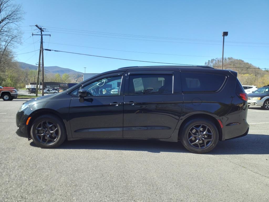 2020 Chrysler Pacifica Touring L Plus
