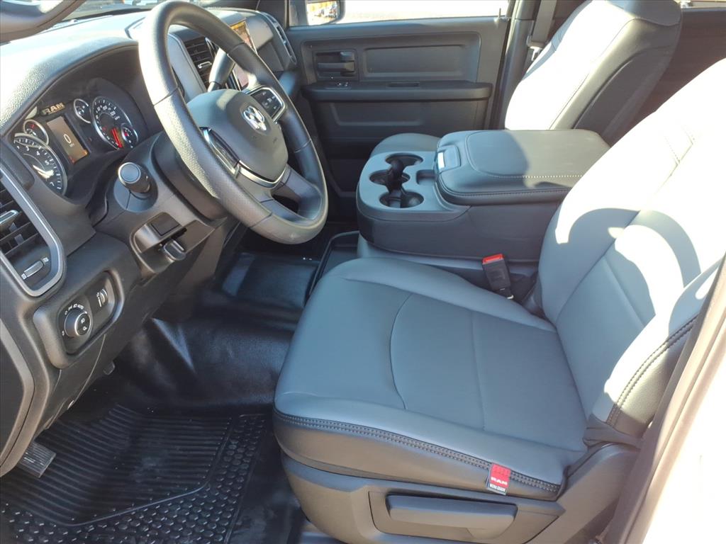 2026 Ram 2500 Tradesman Crew Cab 4x4 8' Box