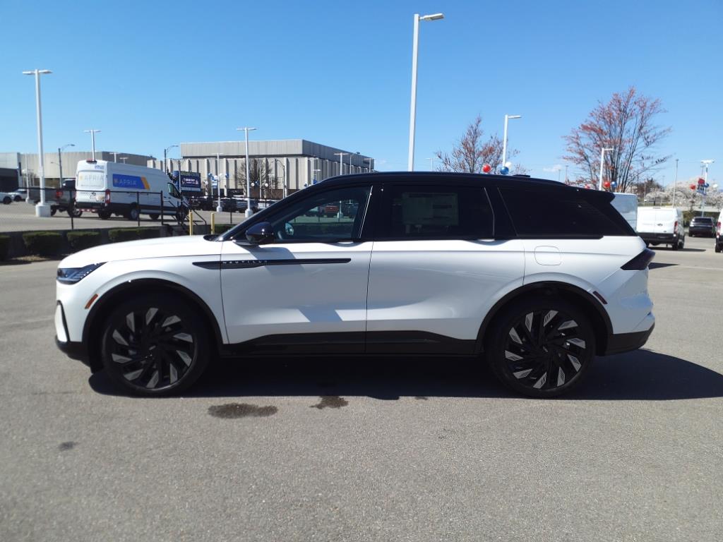 2025 Lincoln Nautilus Hybrid Reserve