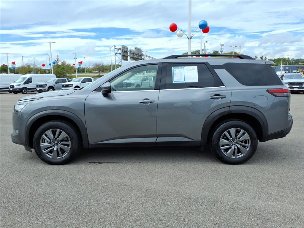 2025 Nissan Pathfinder SV 4WD
