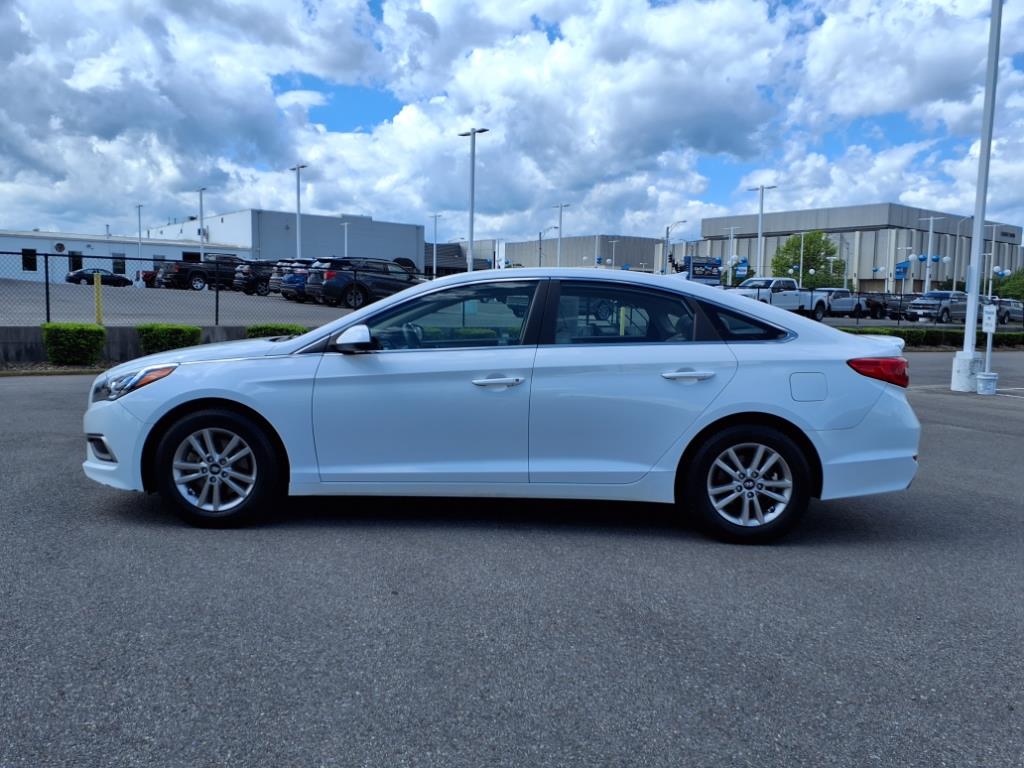 2017 Hyundai SONATA SE