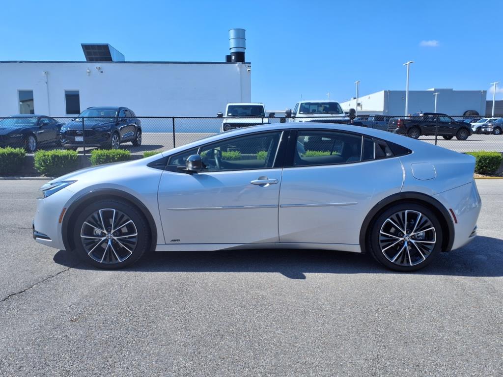 2024 Toyota Prius XLE