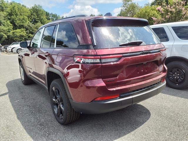 2024 Jeep Grand Cherokee Laredo