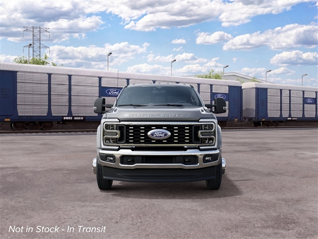 2027 Ford F-450 Super Duty XLT