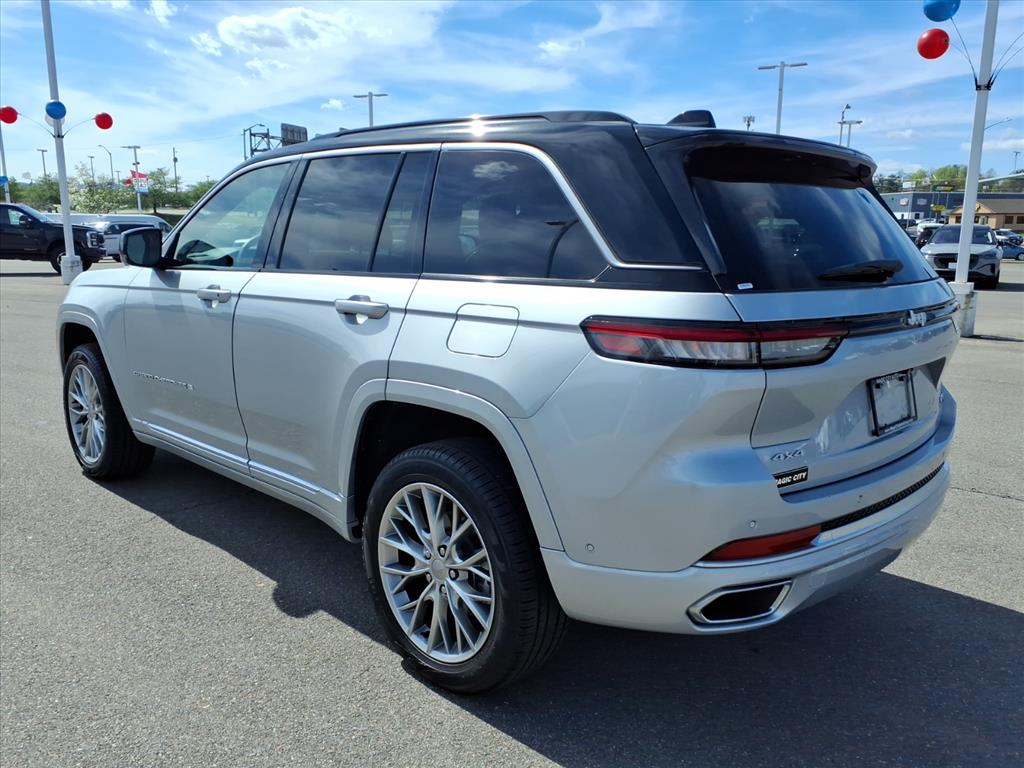 2025 Jeep Grand Cherokee Summit 4x4