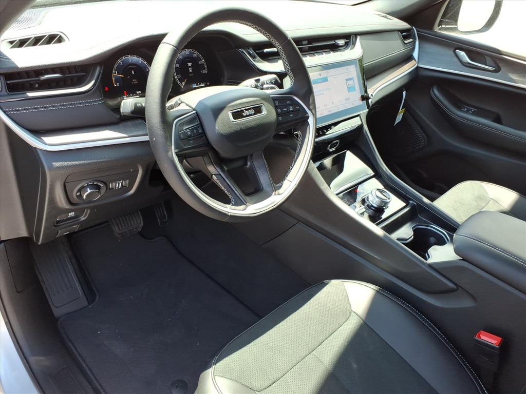 2026 Jeep Grand Cherokee L Altitude 4x4