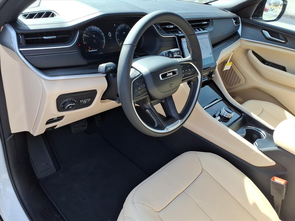 2025 Jeep Grand Cherokee L Limited 4x4