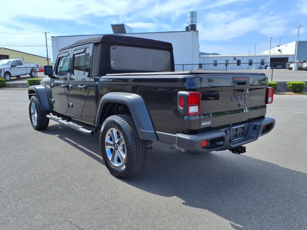2020 Jeep Gladiator Sport