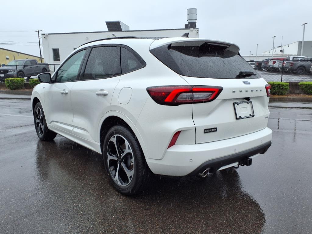 2024 Ford Escape ST-Line Select