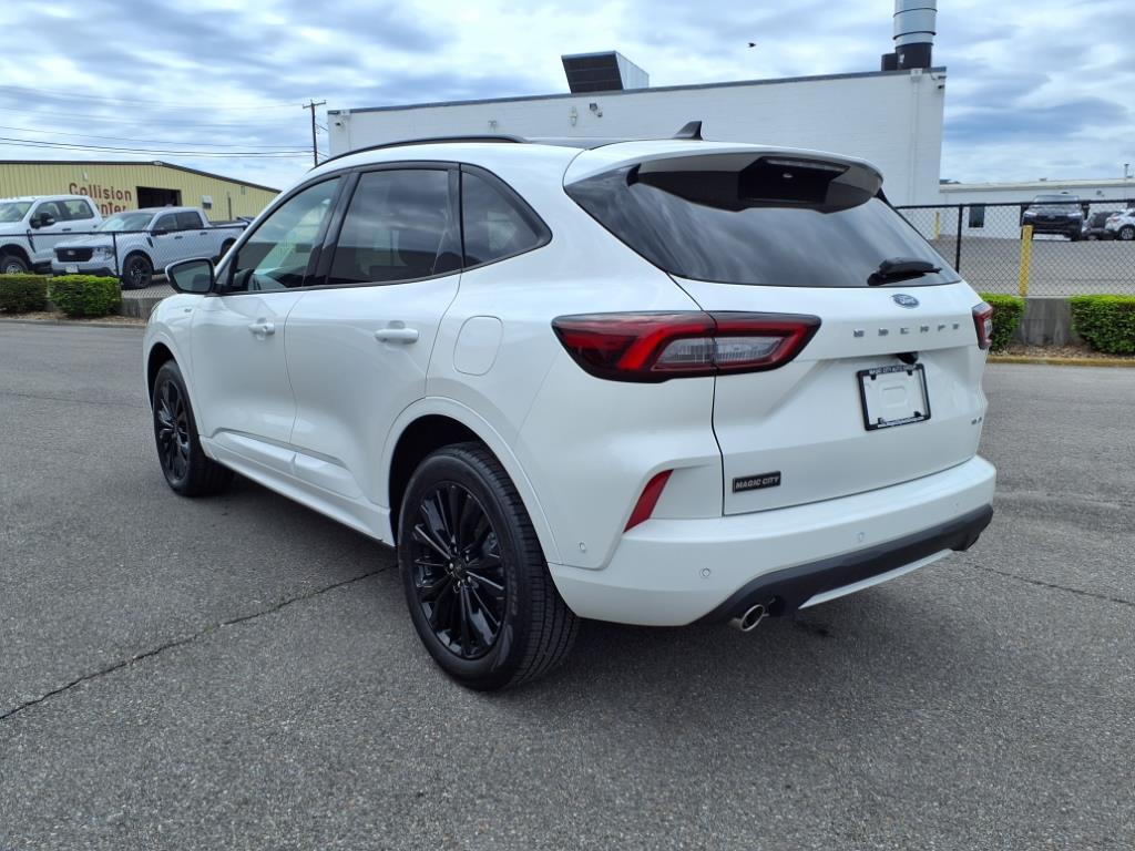 2024 Ford Escape ST-Line Elite