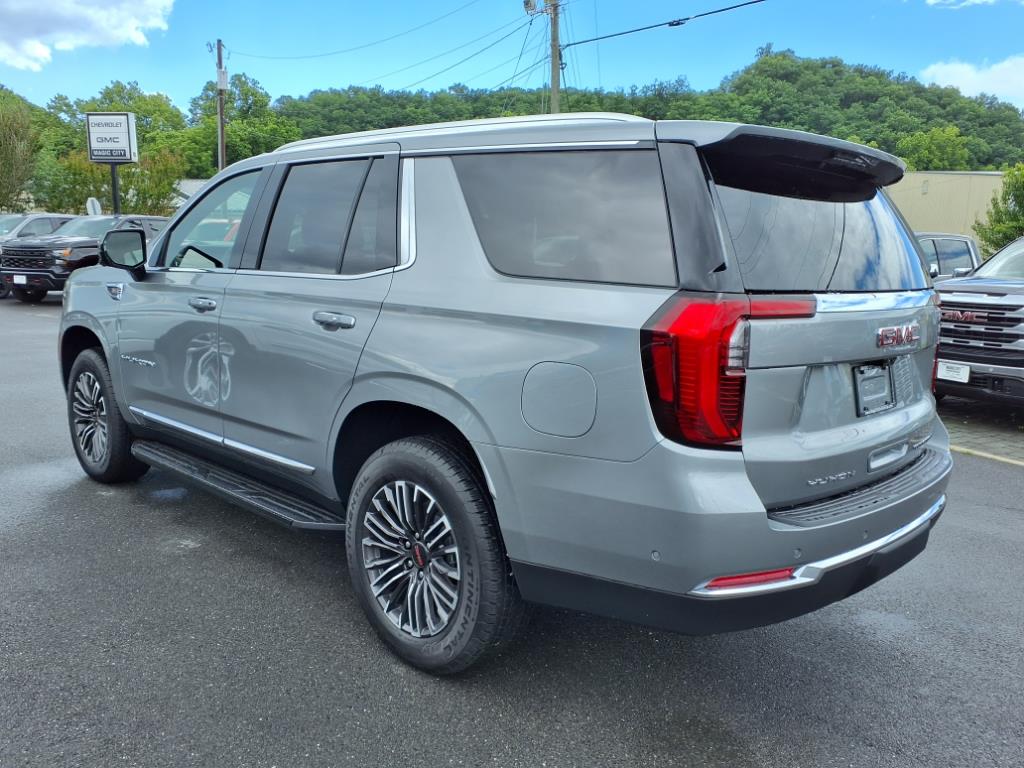 2025 GMC Yukon Elevation
