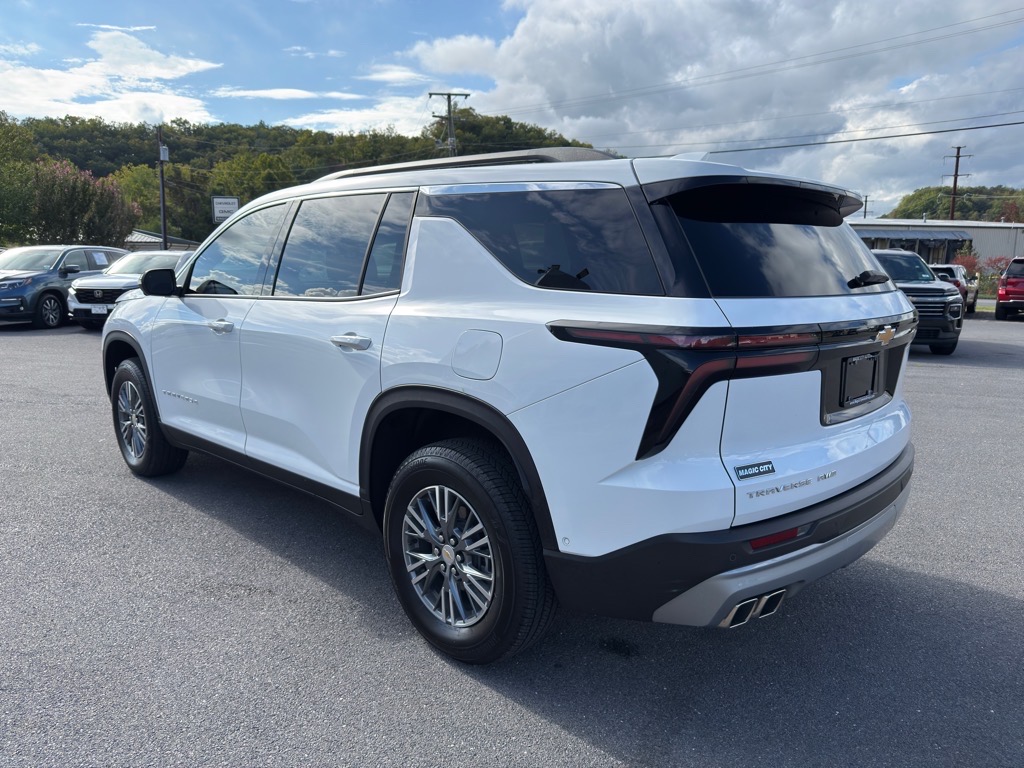 2024 Chevrolet Traverse AWD LT