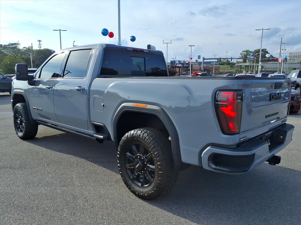 2025 GMC Sierra 2500HD AT4
