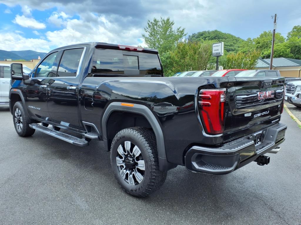 2025 GMC Sierra 2500HD Denali
