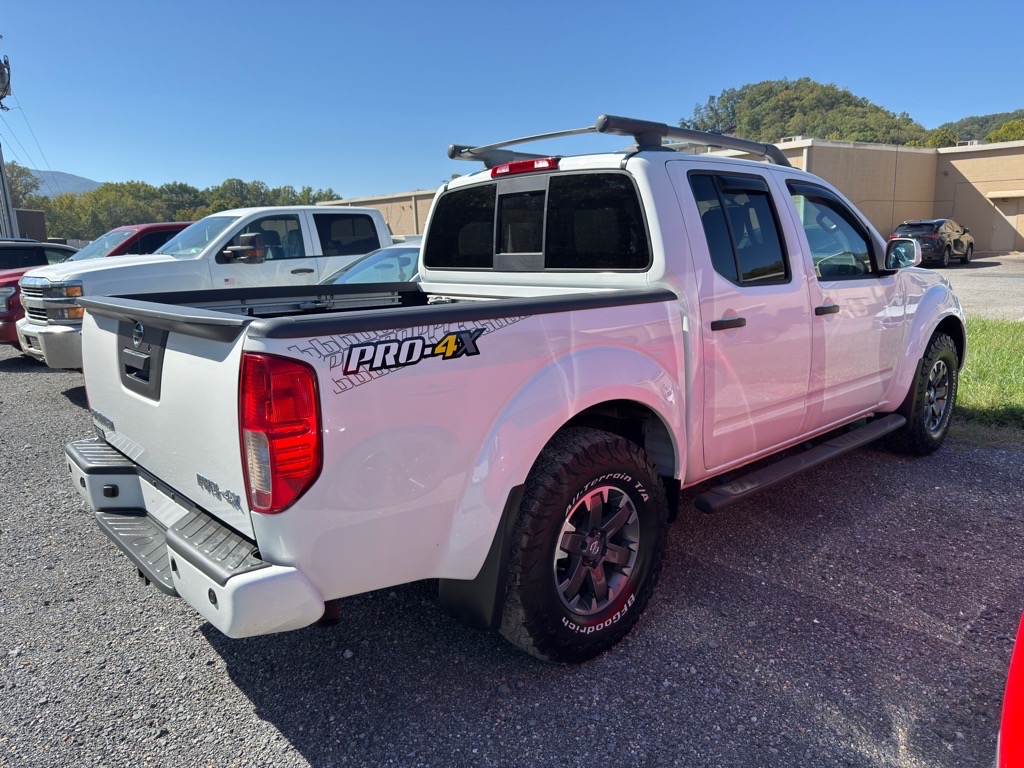 2020 Nissan Frontier Crew Cab PRO-4X 4x4