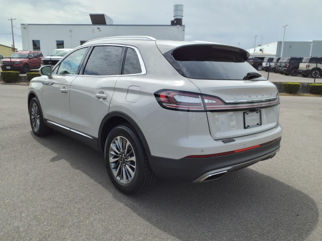 2021 Lincoln Nautilus Standard