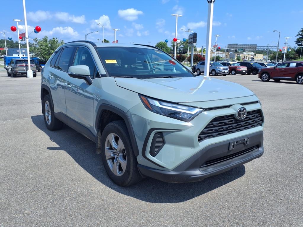 2023 Toyota RAV4 XLE