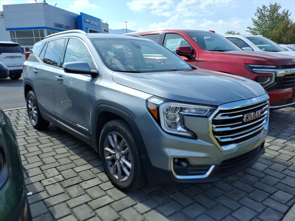 2024 GMC Terrain AWD SLT