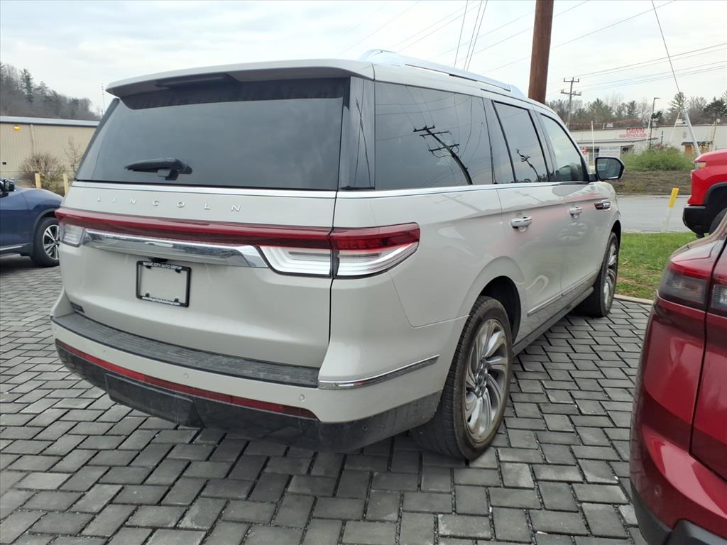2022 Lincoln Navigator Reserve
