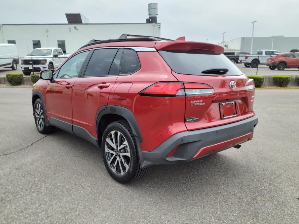 2022 Toyota Corolla Cross XLE