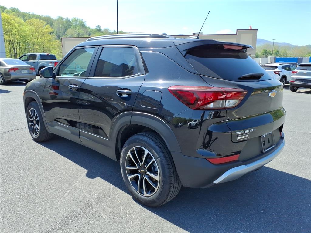 2025 Chevrolet Trailblazer FWD LT
