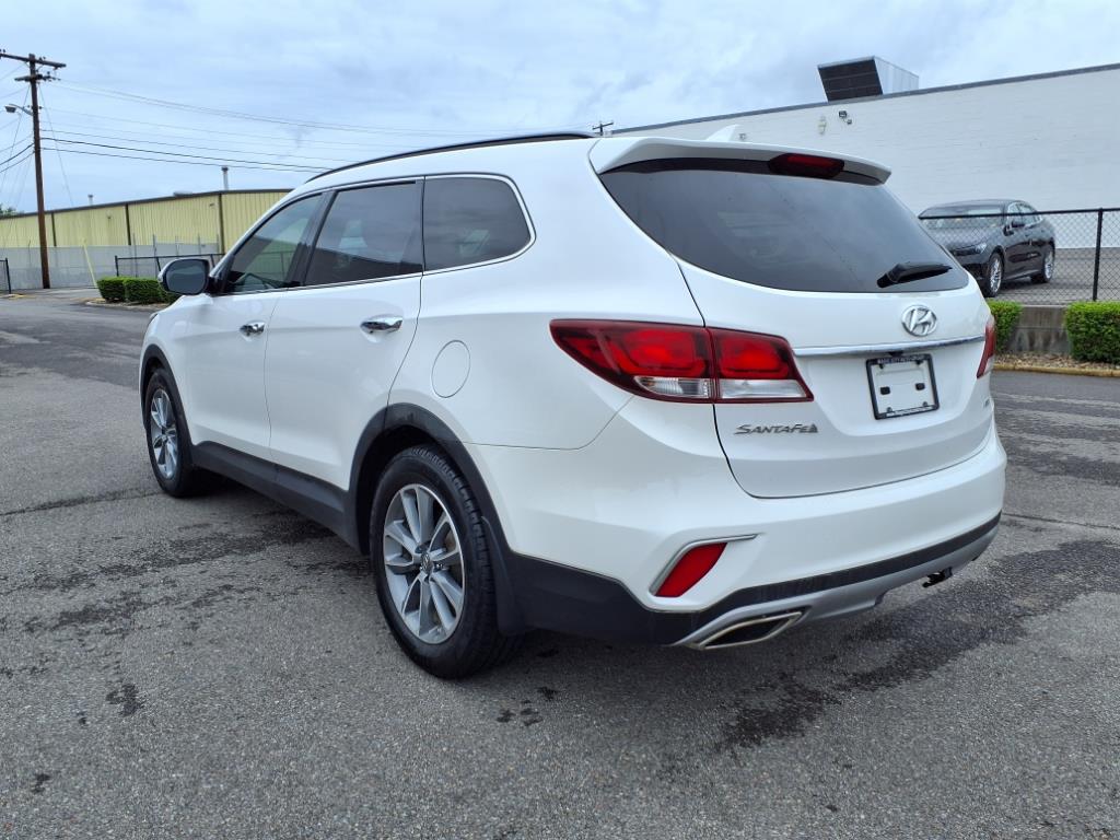 2017 Hyundai SANTA FE SE