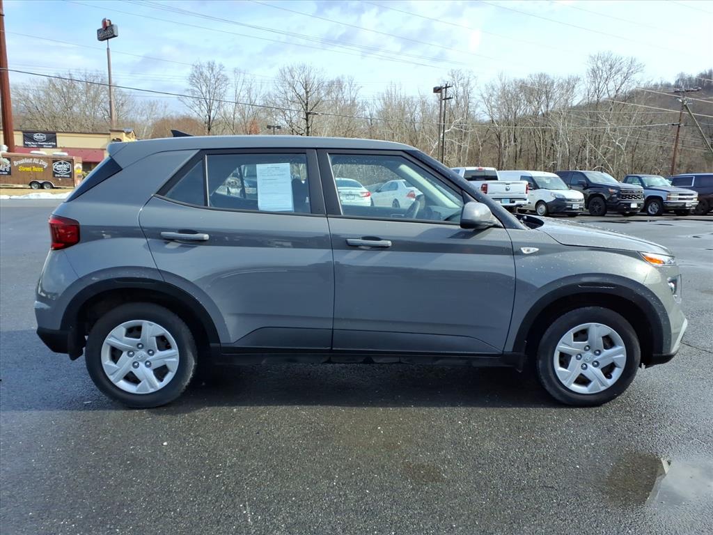 2020 Hyundai Venue SE