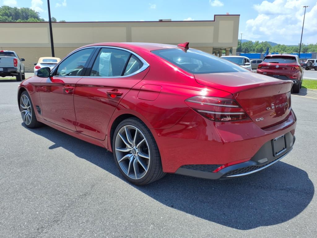 2023 Genesis G70 2.0T