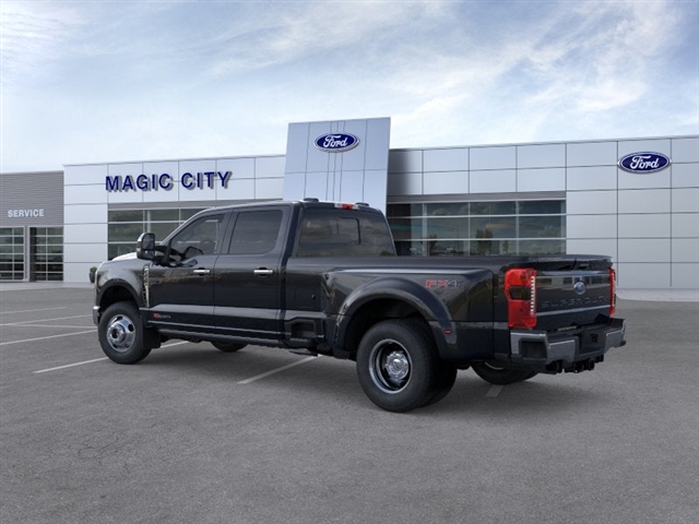 2026 Ford F-350 Super Duty LARIAT