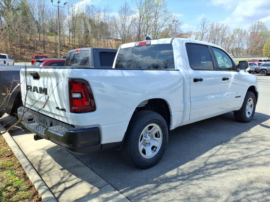 2026 Ram 1500 Tradesman Crew Cab 4x4 5'7" Box