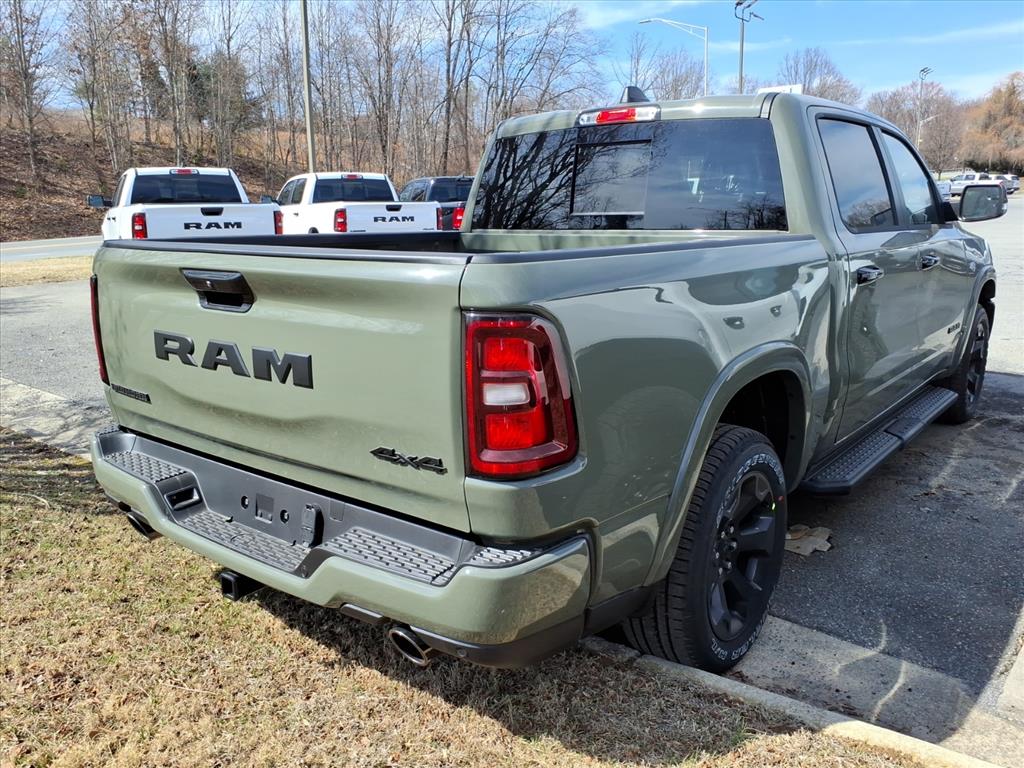 2026 Ram 1500 Big Horn Crew Cab 4x4 5'7" Box