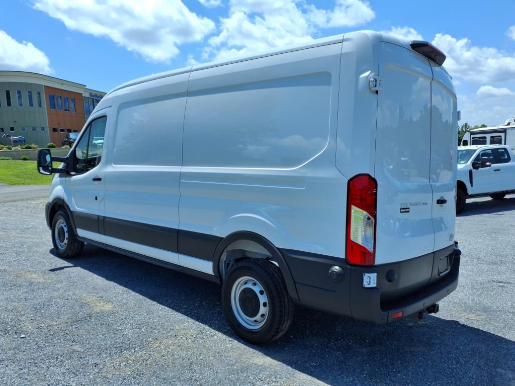 2025 Ford Transit 250