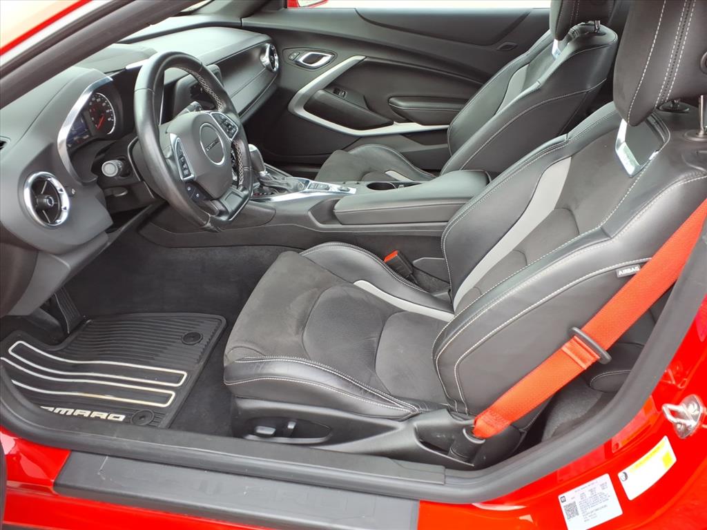 2022 Chevrolet Camaro RWD Coupe LT1