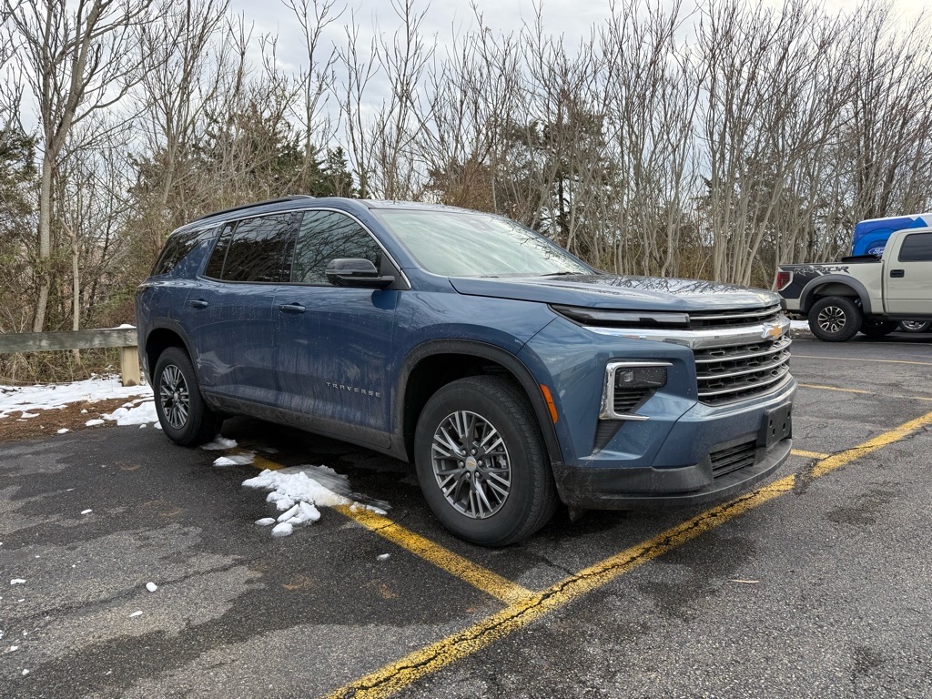 2024 Chevrolet Traverse AWD LT