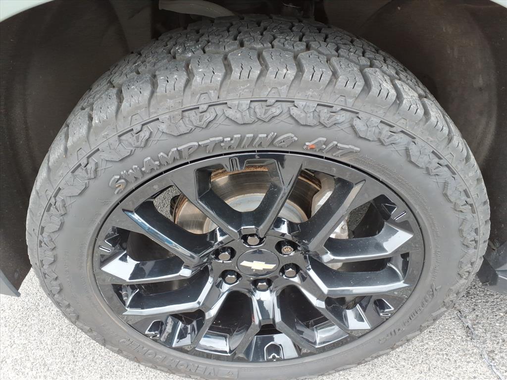 2023 Chevrolet Tahoe 4WD RST