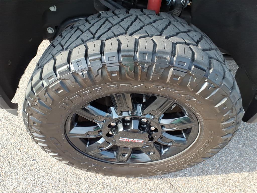 2025 GMC Sierra 2500HD AT4