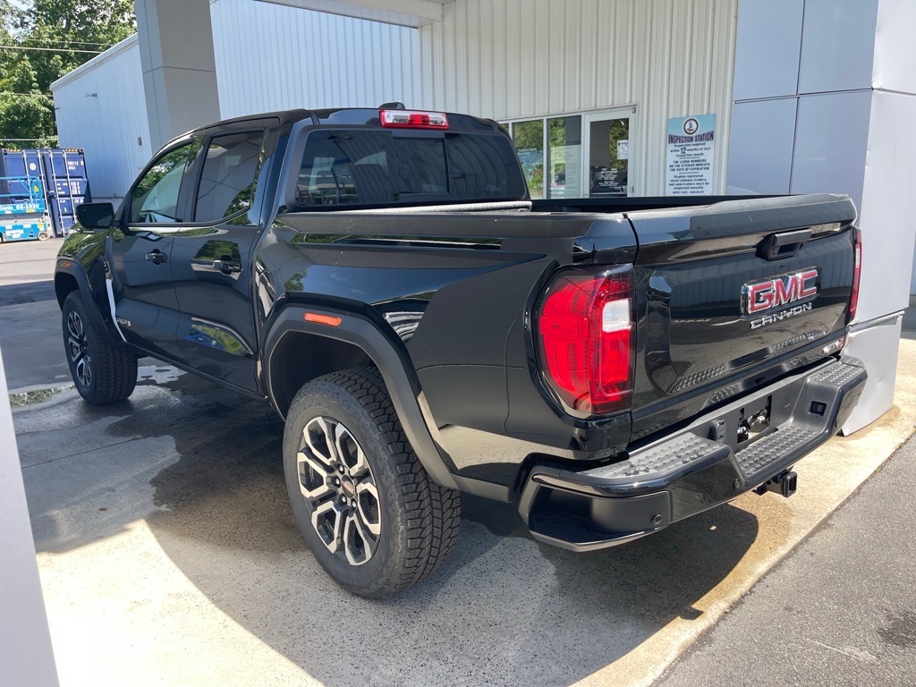 2025 GMC Canyon AT4