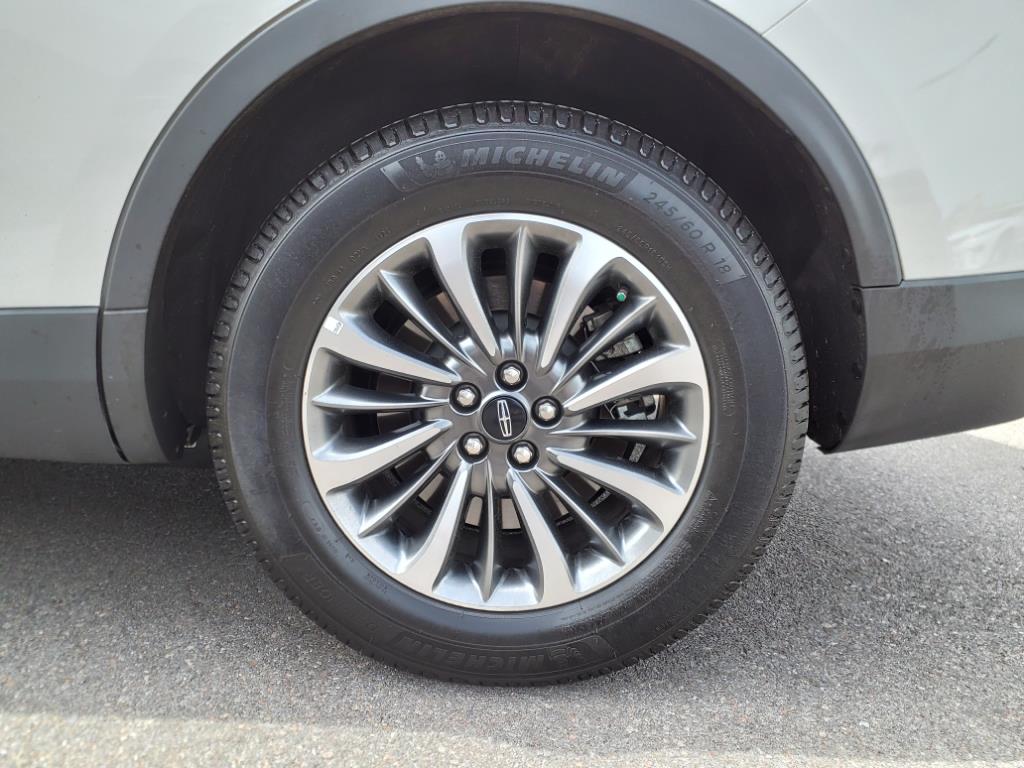 2021 Lincoln Nautilus Standard