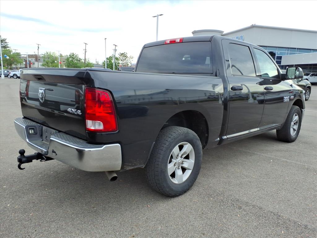 2017 Ram 1500 Tradesman Crew Cab 4x4 5'7" Box