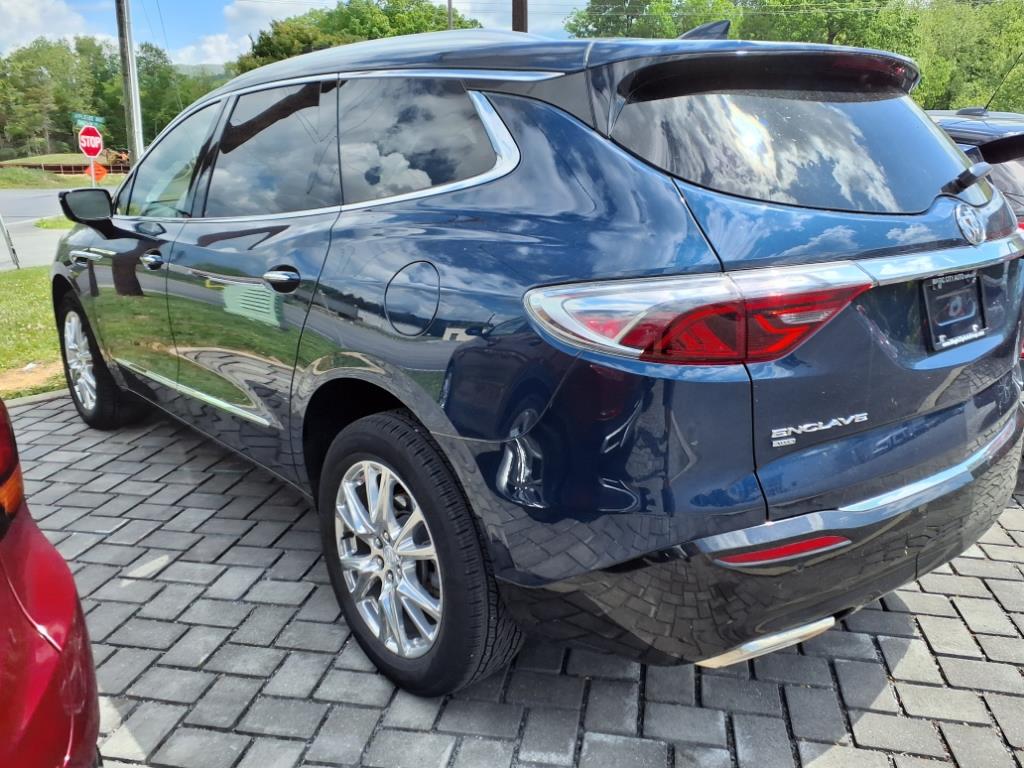 2022 Buick Enclave Essence