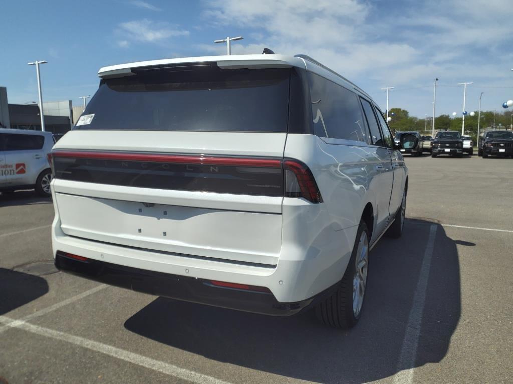 2025 Lincoln Navigator L Reserve