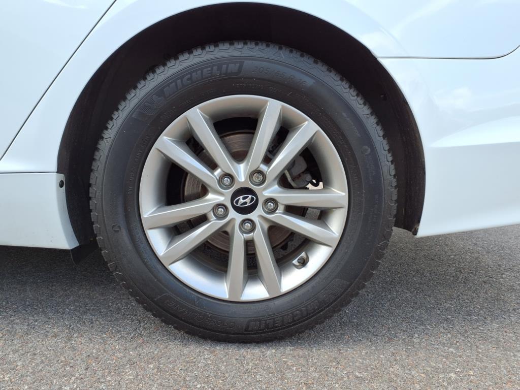 2017 Hyundai SONATA SE