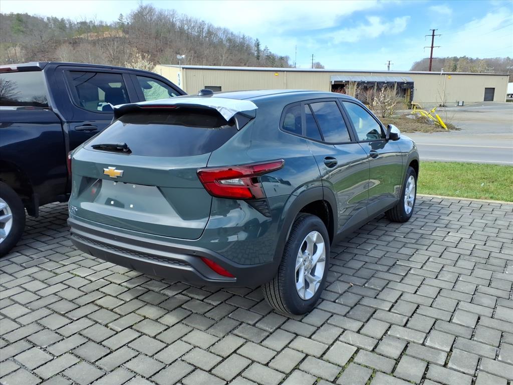 2026 Chevrolet Trax FWD LS