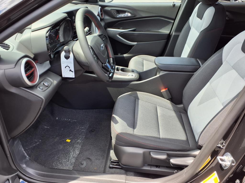 2025 Chevrolet Trax FWD 1RS