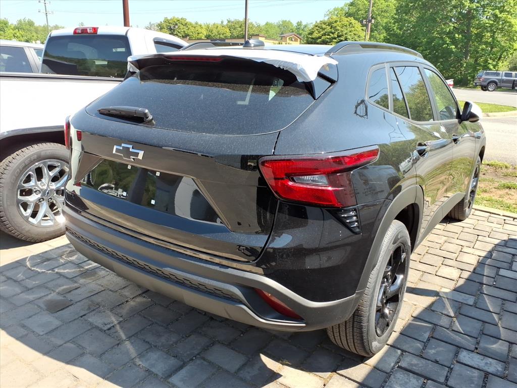 2026 Chevrolet Trax FWD LT