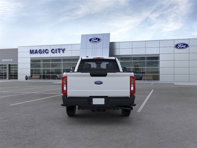 2025 Ford F-250 Super Duty XL