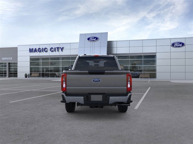 2025 Ford F-250 Super Duty XLT