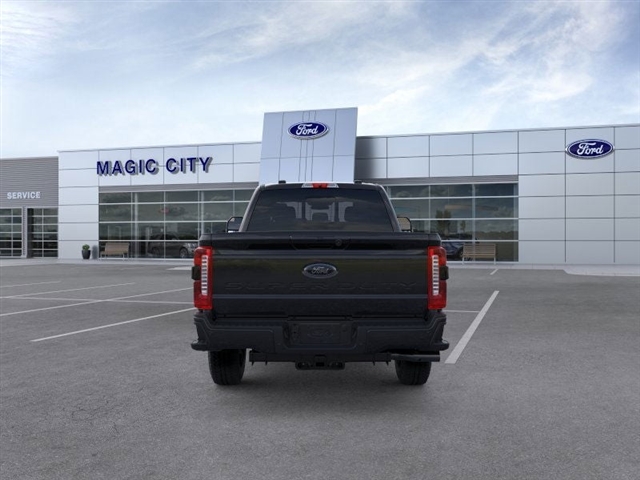 2025 Ford F-350 Super Duty Lariat