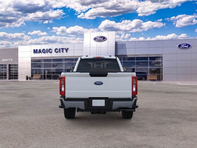 2026 Ford F-350 Super Duty XLT
