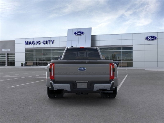 2025 Ford F-350 Super Duty XL